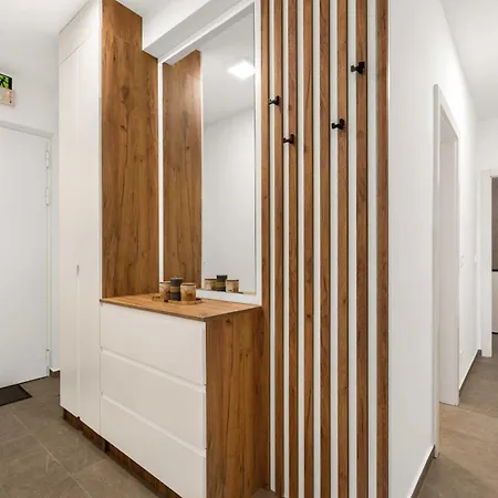 Apartment Velic *