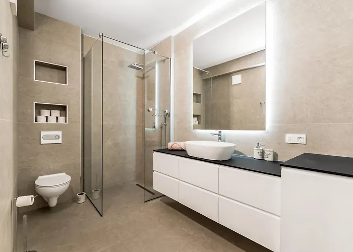 Velic Apartment Razine